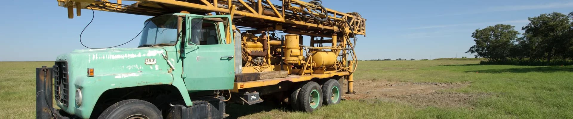 Well Drilling St. Louis crew working on a well drilling project